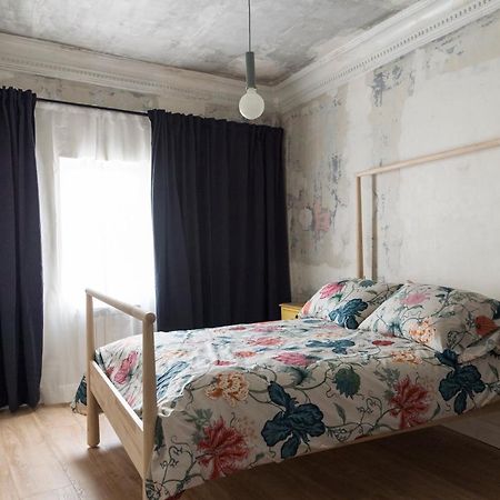 Un Piso Especial En El Casco Historico De Burgosアパートメント エクステリア 写真